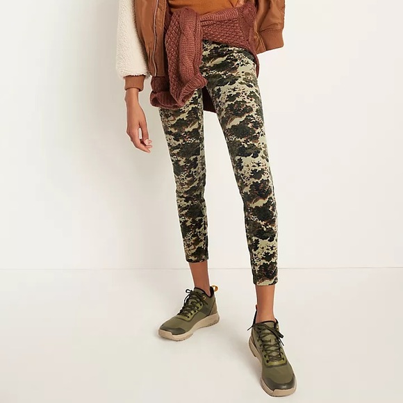 Pilcro High-Rise Button-Fly Skinny Corduroy Pants - Picture 4 of 15